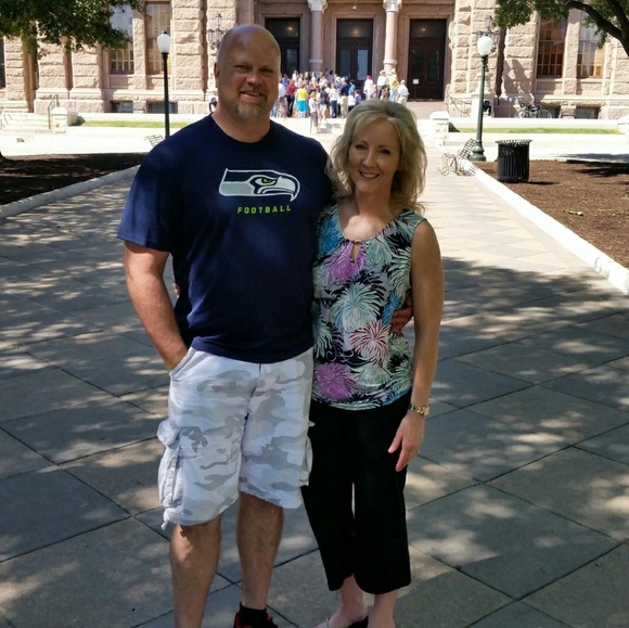 Meet your Posher, Cheryl - Picture 1 of 1